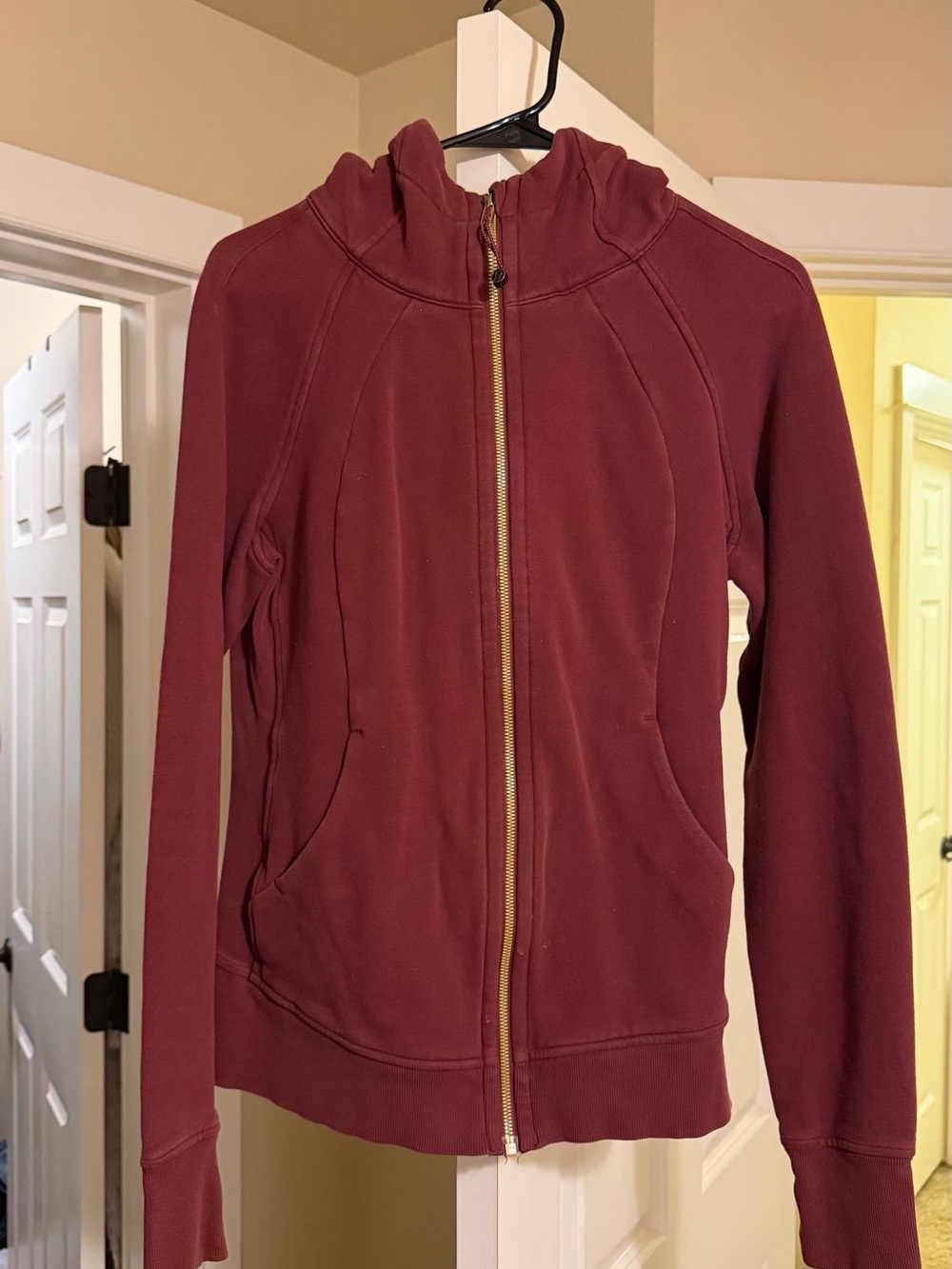Lululemon Scuba Classic Full-Zip Hoodie in Burgundy and Gold